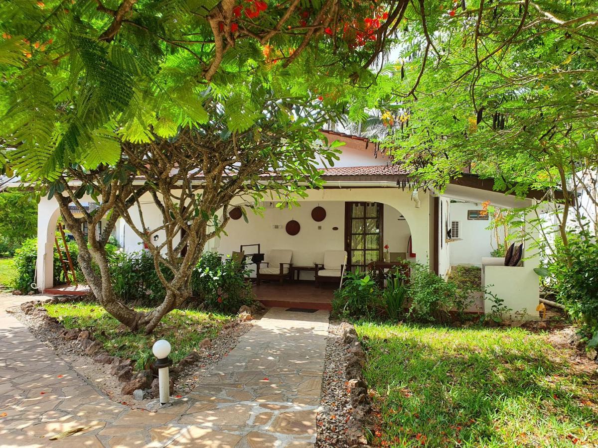 Flame Tree Cottages Nungwi Exterior foto